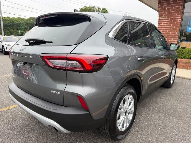 2024 Ford Escape - $24,371