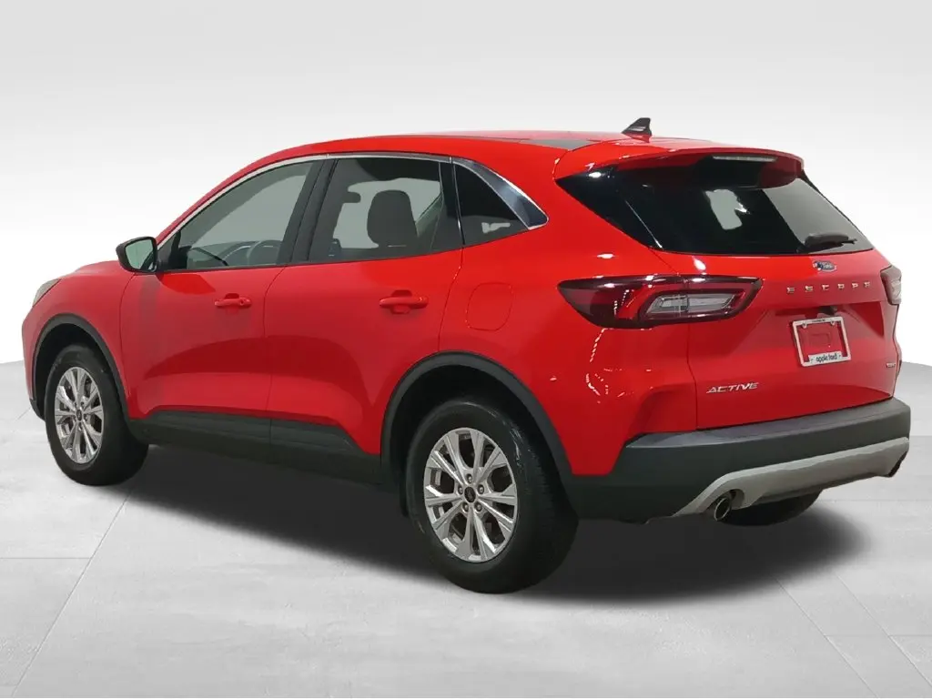 2024 Ford Escape - $18,497