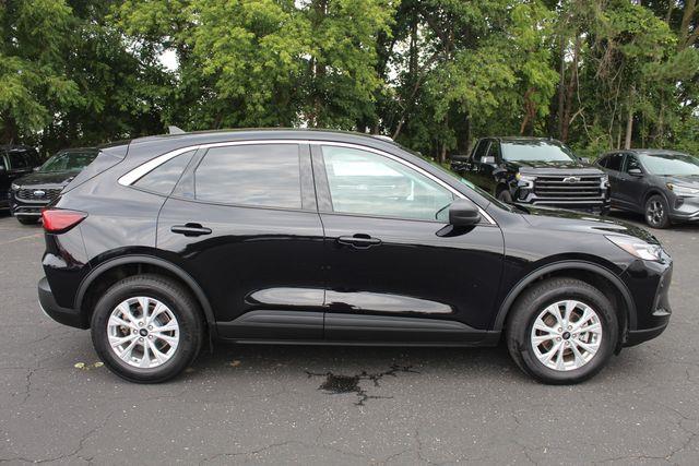 2024 Ford Escape - $20,365