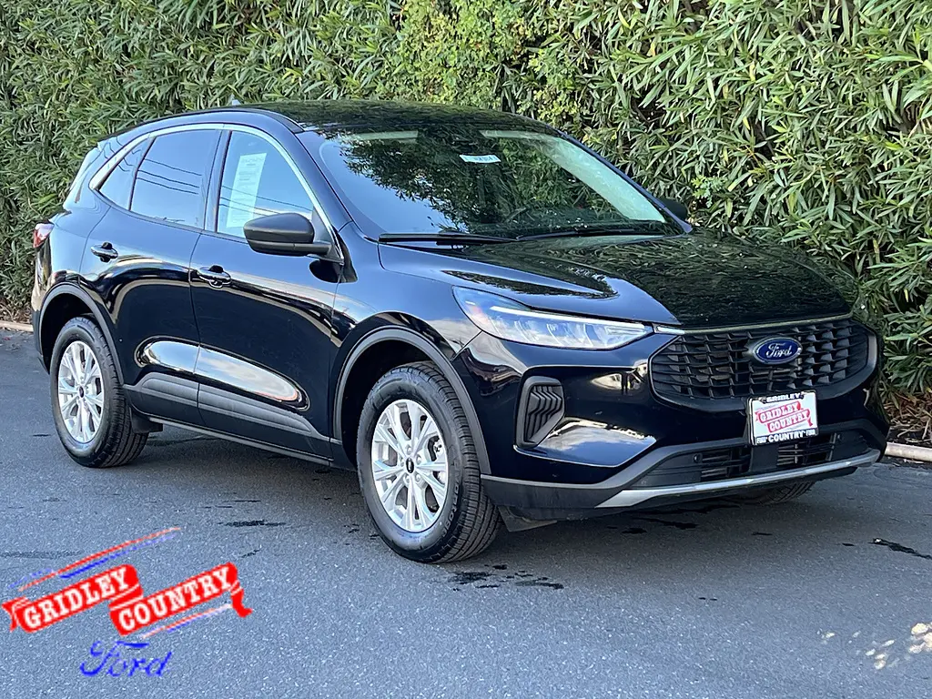 2024 Ford Escape - $21,988