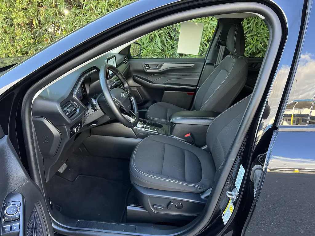 2024 Ford Escape - $21,988