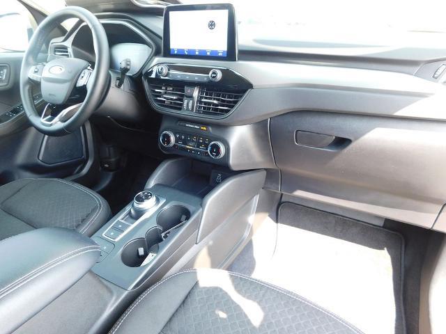 2024 Ford Escape - $21,990