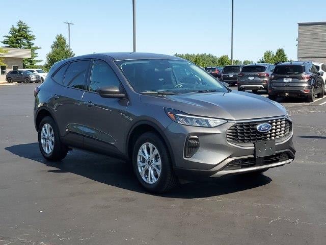 2025 Ford Escape - $21,700