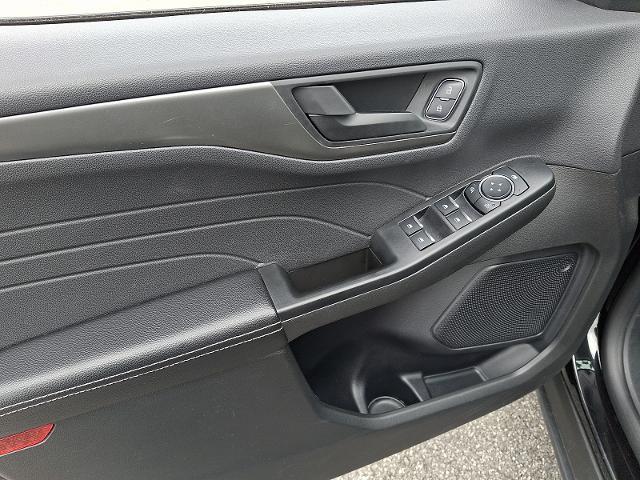 2025 Ford Escape - $27,988