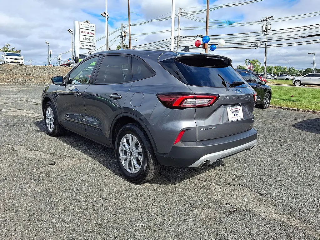 2025 Ford Escape - $24,778