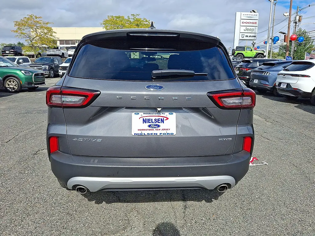2025 Ford Escape - $24,778