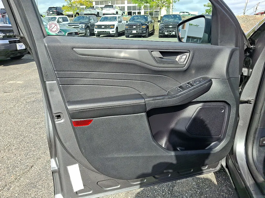 2025 Ford Escape - $24,778