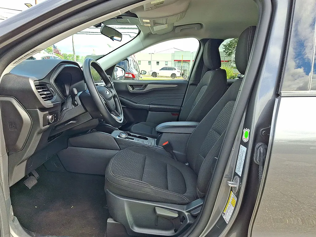 2025 Ford Escape - $24,778