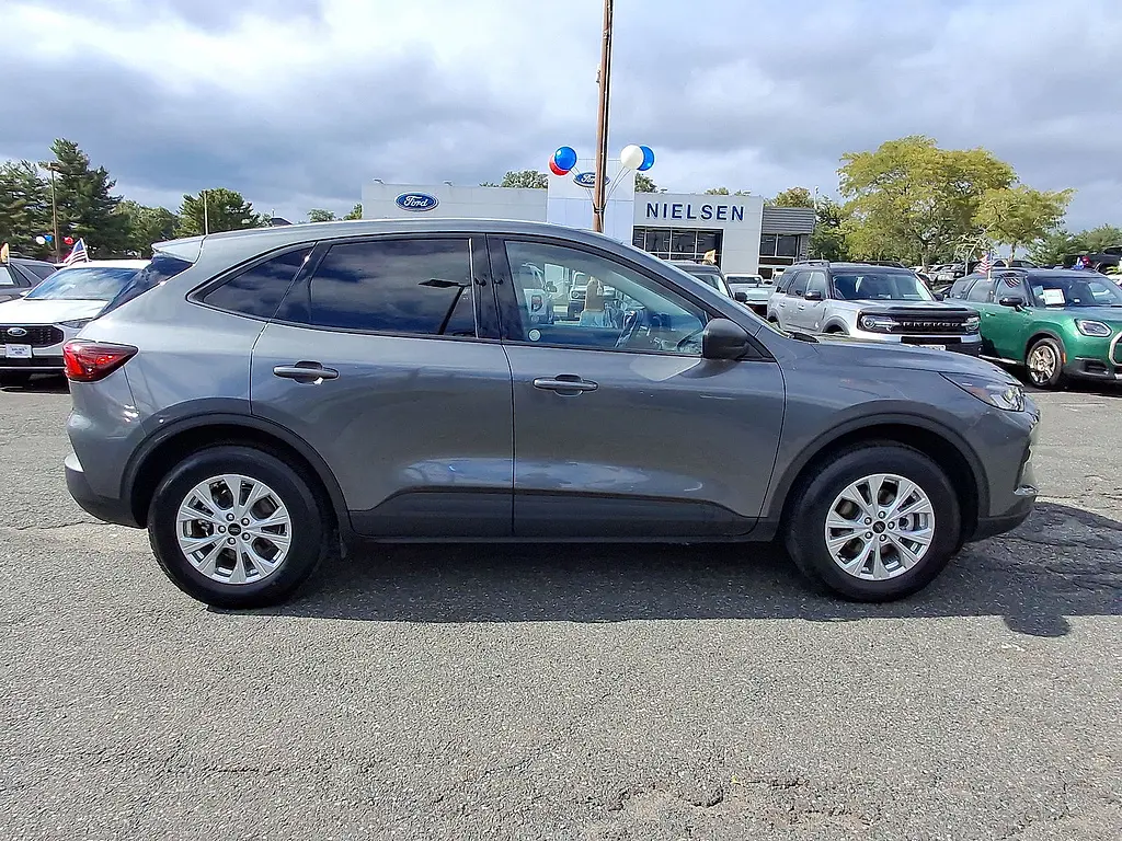 2025 Ford Escape - $24,778