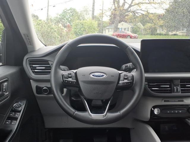 2023 Ford Escape - $22,795