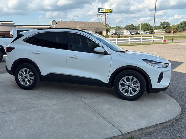 2023 Ford Escape - $22,490