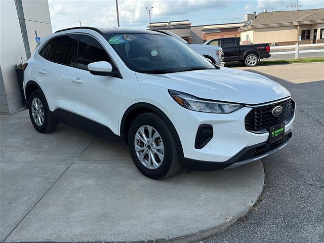 2023 Ford Escape - $22,490