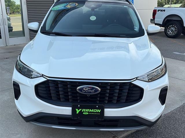 2023 Ford Escape - $22,490