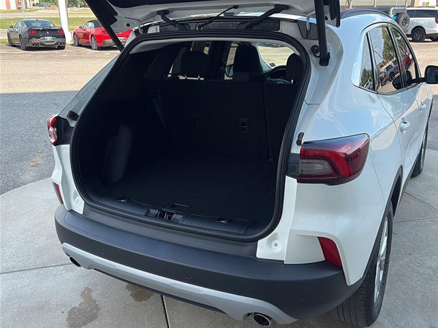 2023 Ford Escape - $22,490