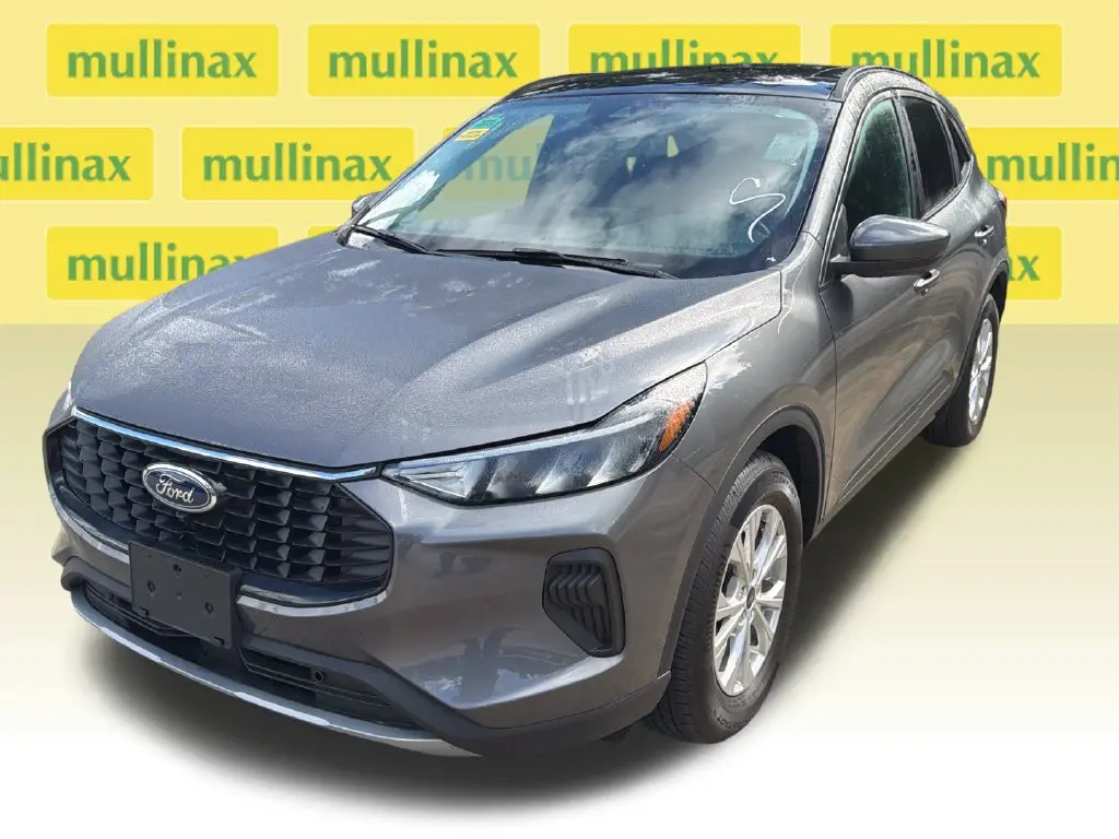 2023 Ford Escape - $25,300