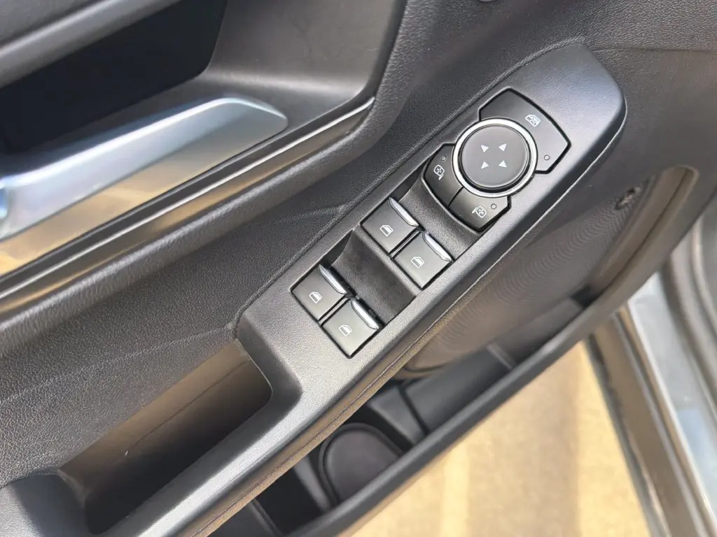 2023 Ford Escape - $25,300
