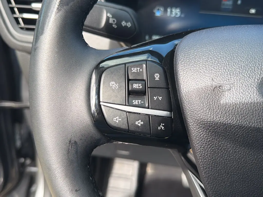 2023 Ford Escape - $25,300