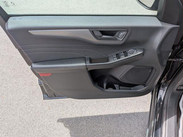 2023 Ford Escape - $23,495