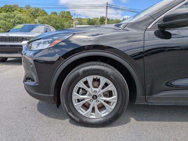 2023 Ford Escape - $23,495