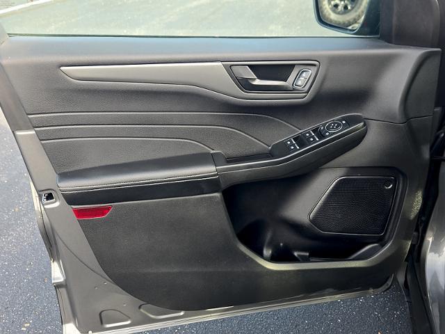 2023 Ford Escape - $19,995