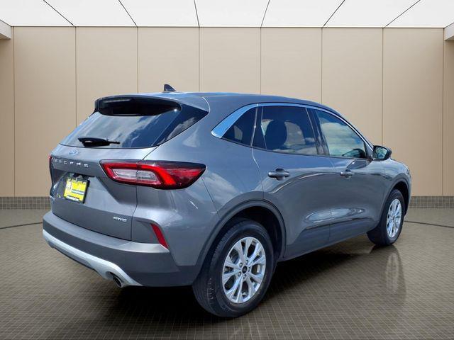 2024 Ford Escape - $18,455