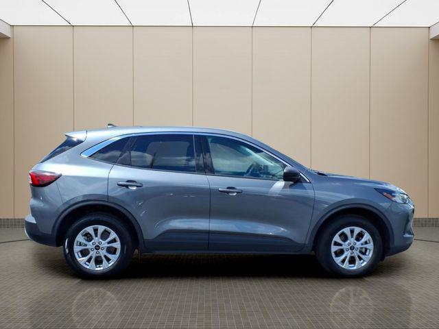 2024 Ford Escape - $18,455