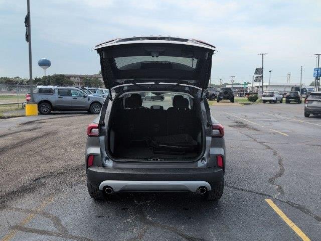 2025 Ford Escape - $23,988
