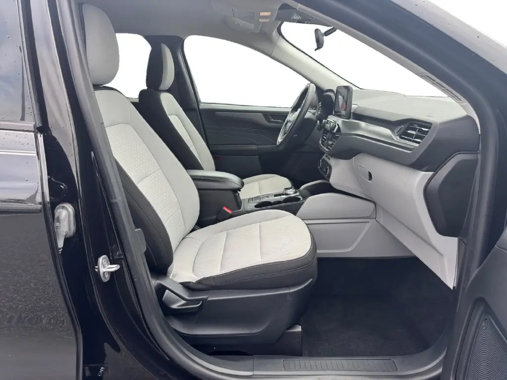 2025 Ford Escape - $23,509