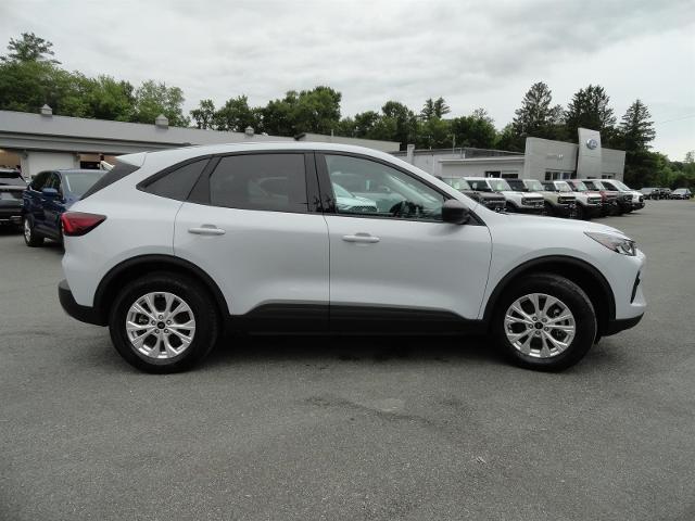 2025 Ford Escape - $29,999