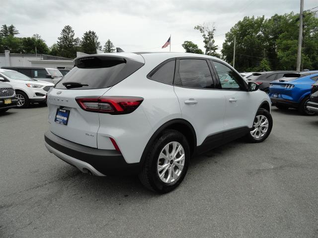 2025 Ford Escape - $29,999