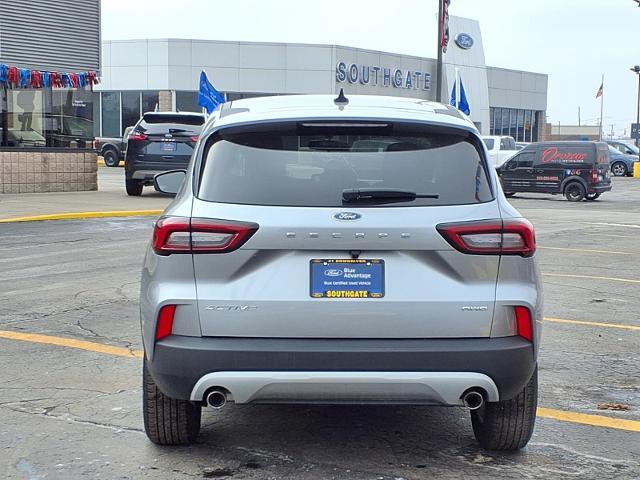 2023 Ford Escape - $21,280