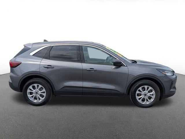 2023 Ford Escape - $23,495