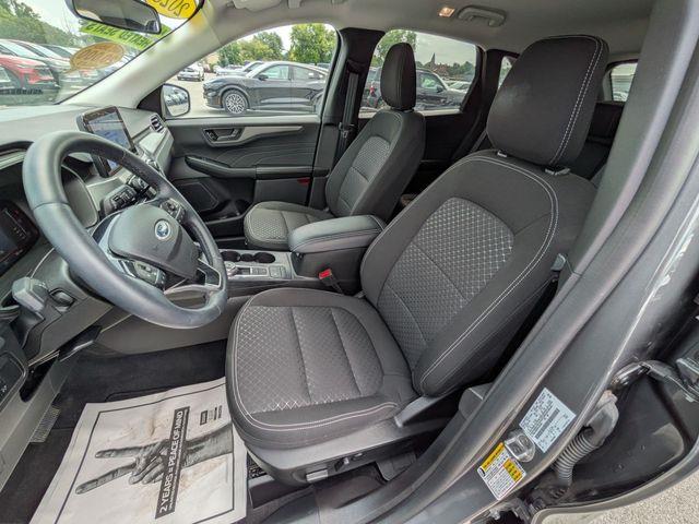 2023 Ford Escape - $23,495