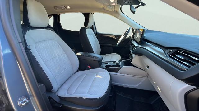 2023 Ford Escape - $24,429
