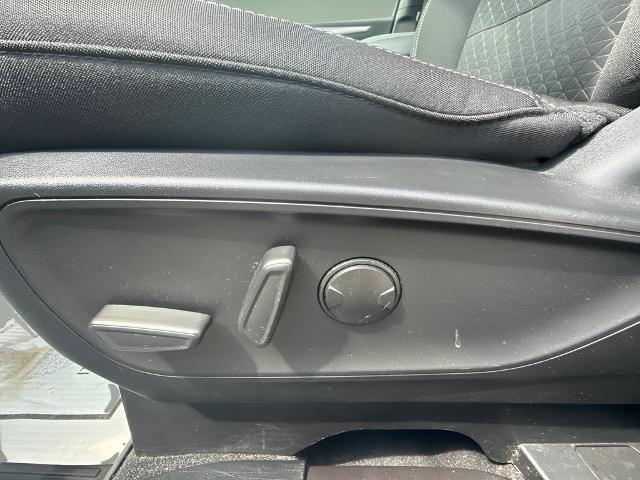 2023 Ford Escape - $21,995