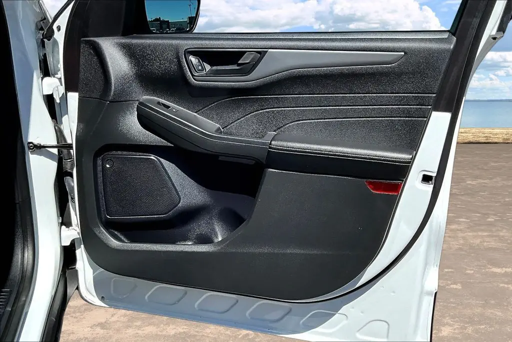 2023 Ford Escape - $19,998
