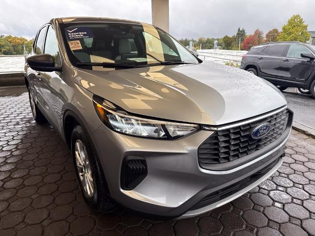 2023 Ford Escape - $23,366