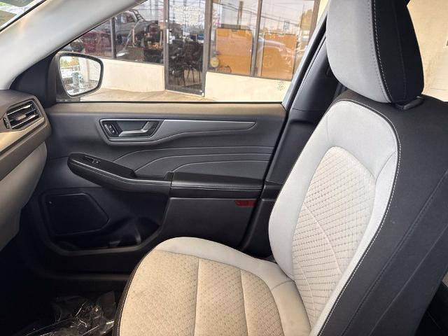 2023 Ford Escape - $23,366