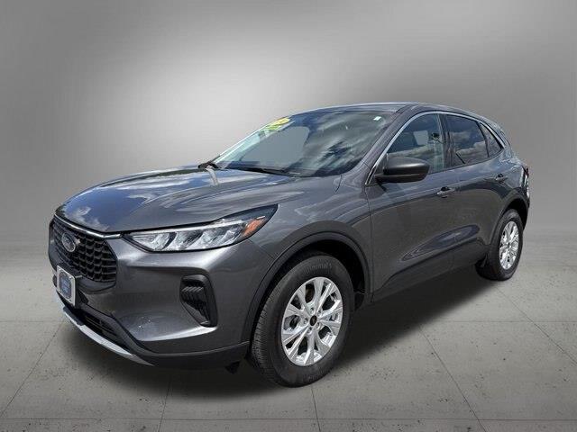 2024 Ford Escape - $26,800