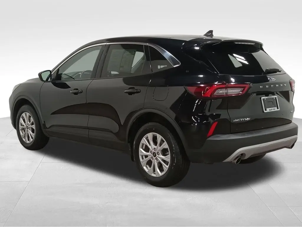 2024 Ford Escape - $19,297