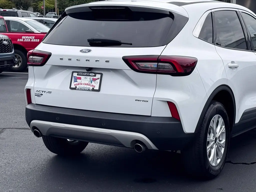 2024 Ford Escape - $23,000