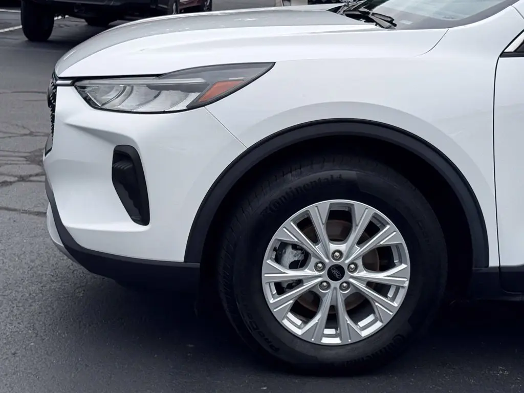 2024 Ford Escape - $23,000