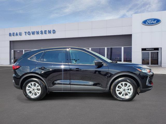 2026 Ford Escape - $29,995