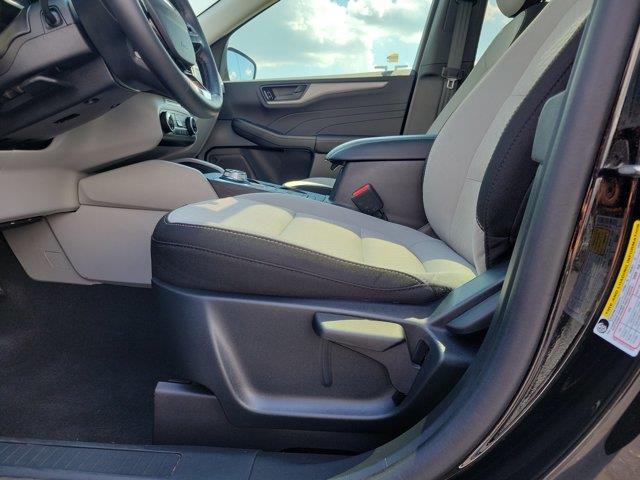 2026 Ford Escape - $29,995
