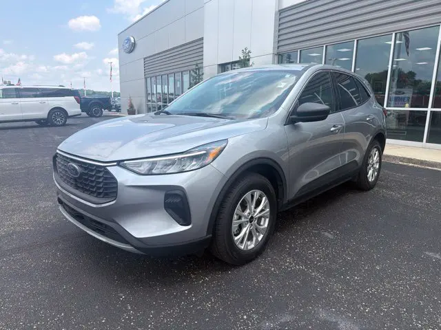 2023 Ford Escape - $22,560