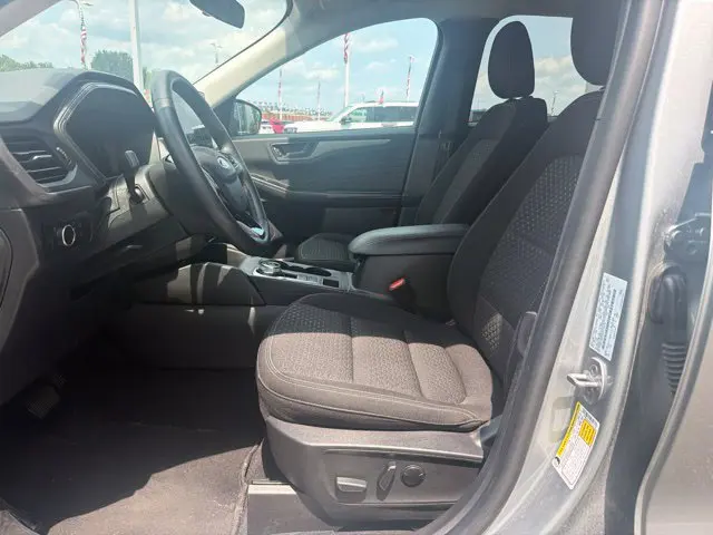 2023 Ford Escape - $22,560