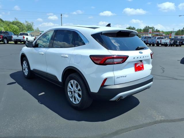2023 Ford Escape - $28,434