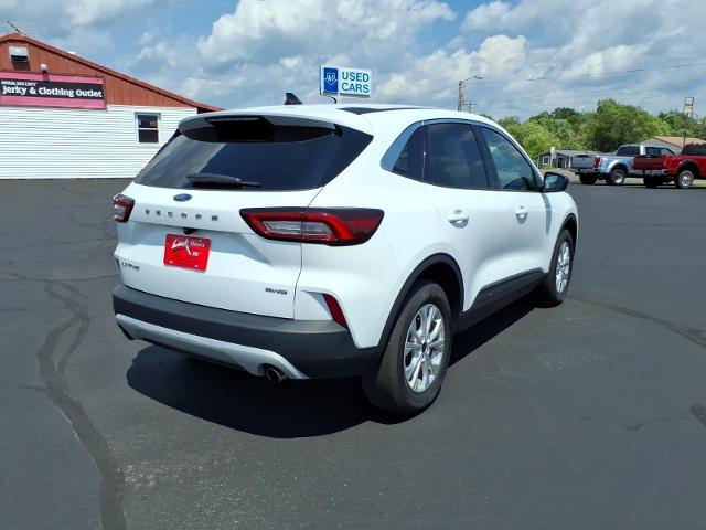2023 Ford Escape - $28,434