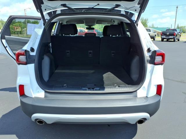 2023 Ford Escape - $28,434