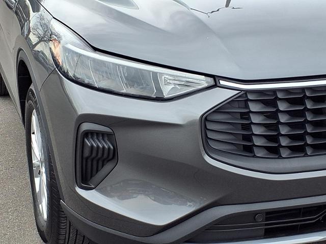 2023 Ford Escape - $24,998